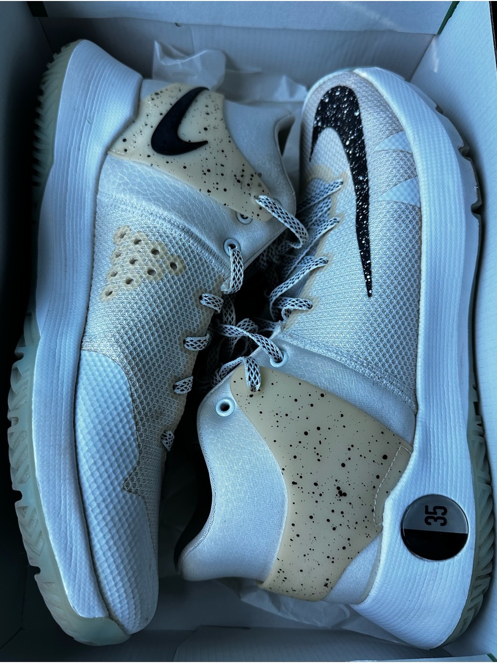 Nike Mens KD Trey 5 IV Ivory Basketball sneakers lace up midtop gently used sz9